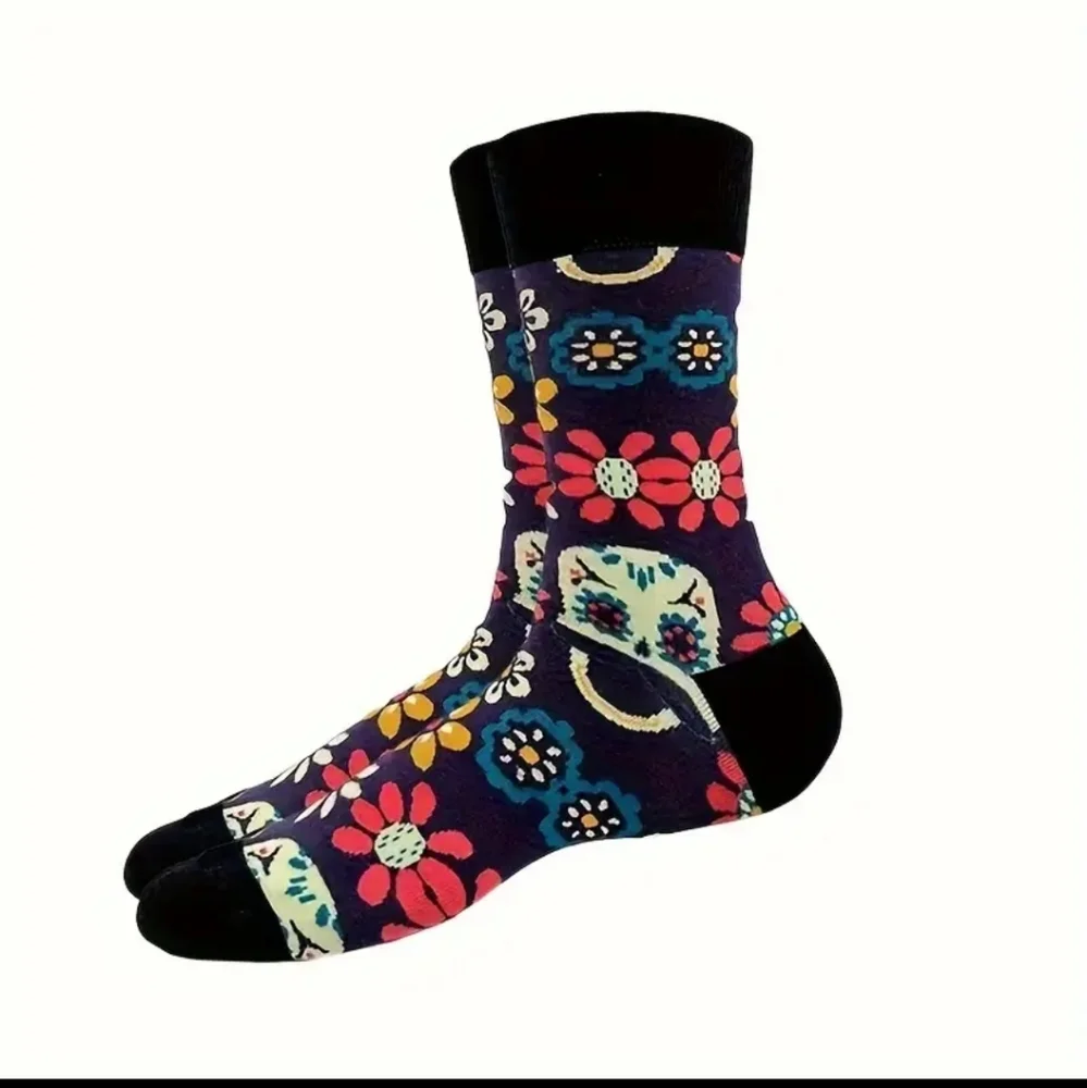 Floral Skull Pattern Mid-calf Cotton-blend Crew Casual Socks Unisex